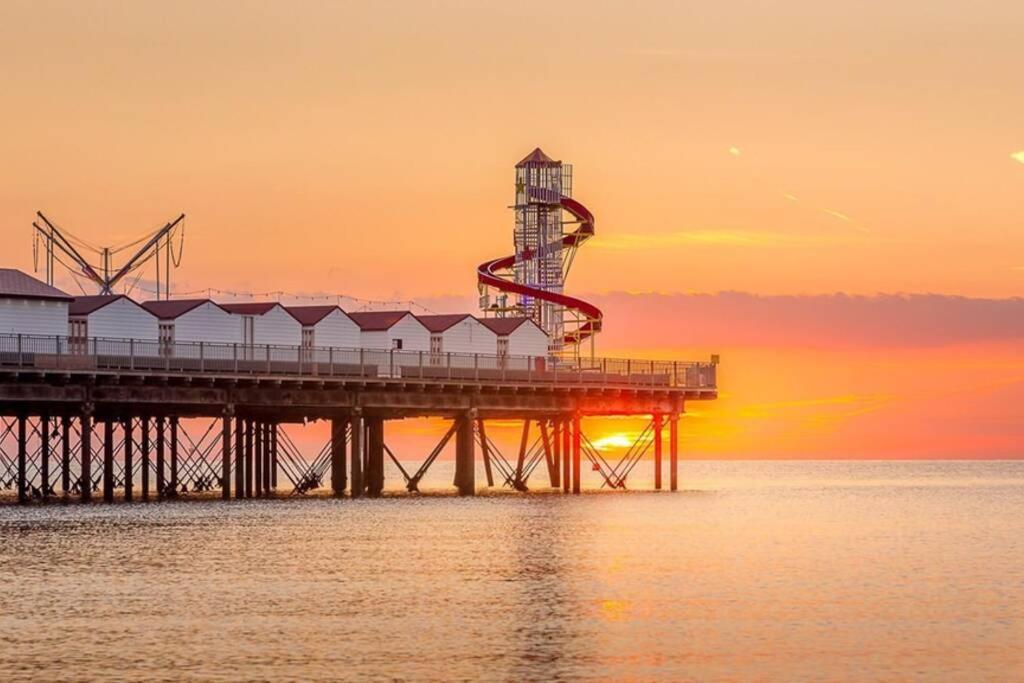 Grand 2 Bed Georgian Apartment At Florence House With King Bed, In The Heart Of Herne Bay & 300M From Beach Zewnętrze zdjęcie