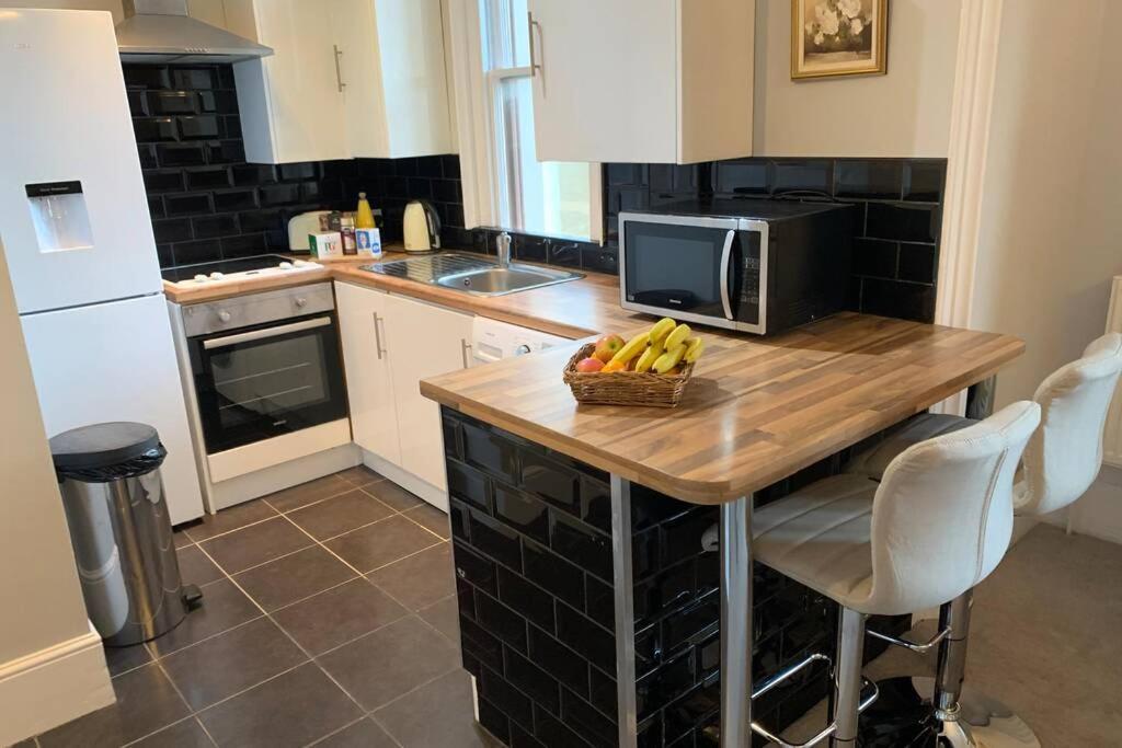 Grand 2 Bed Georgian Apartment At Florence House With King Bed, In The Heart Of Herne Bay & 300M From Beach Zewnętrze zdjęcie