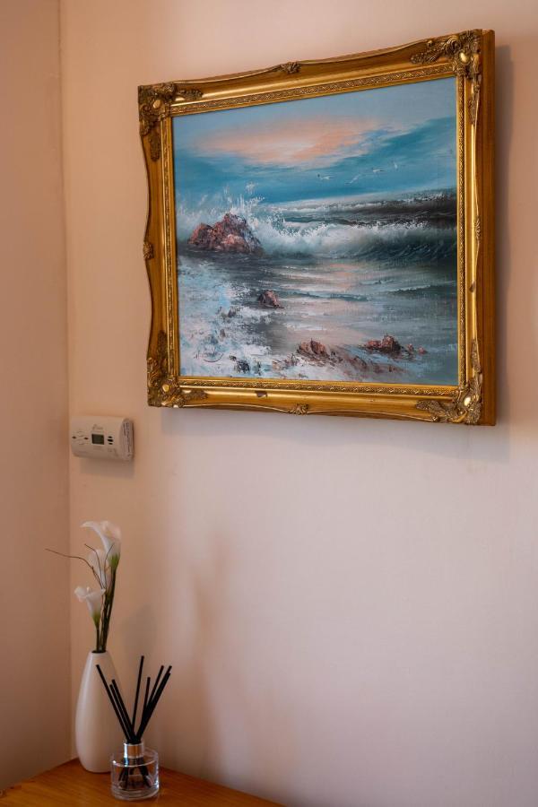 Grand 2 Bed Georgian Apartment At Florence House With King Bed, In The Heart Of Herne Bay & 300M From Beach Zewnętrze zdjęcie