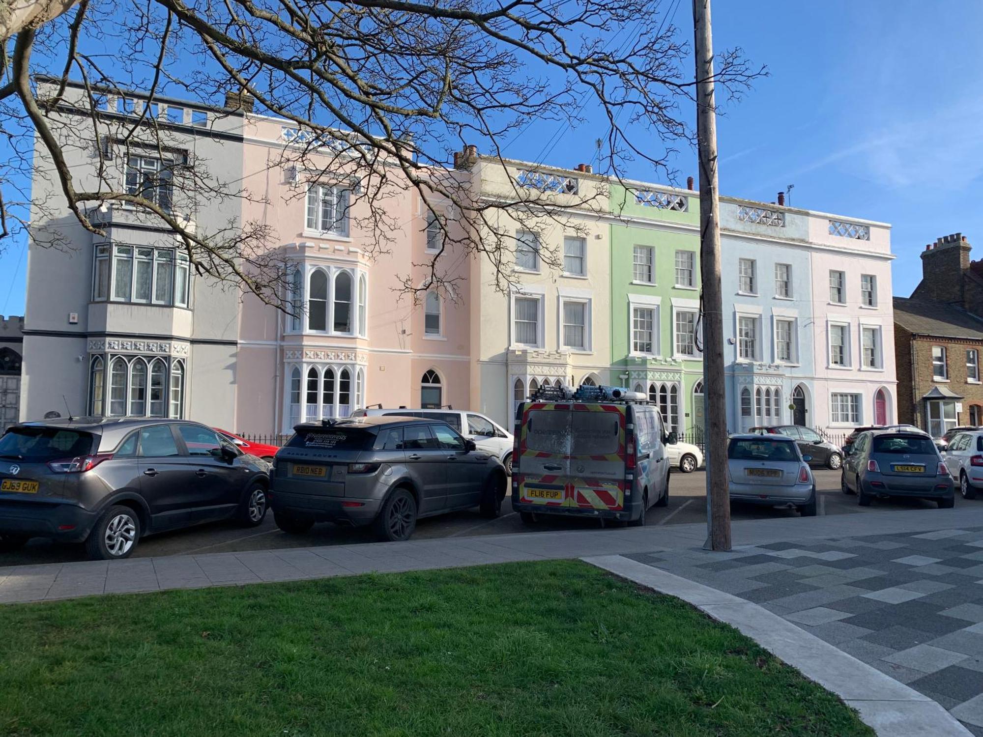 Grand 2 Bed Georgian Apartment At Florence House With King Bed, In The Heart Of Herne Bay & 300M From Beach Zewnętrze zdjęcie